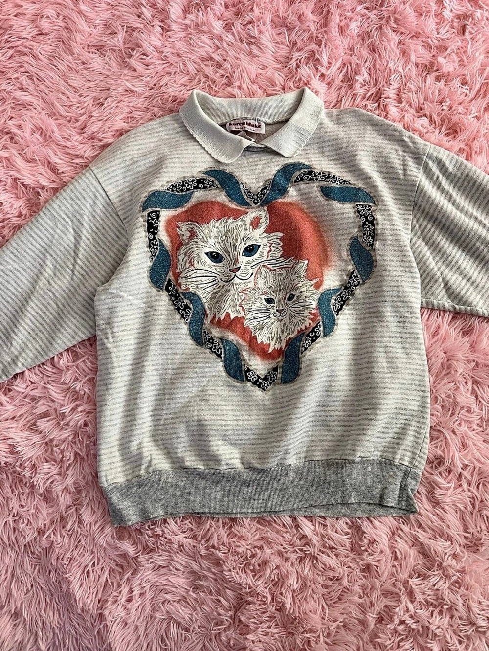 Karen Blake Cat Graphic Collared Sweater in White, Gray & Pink comfy & cute M